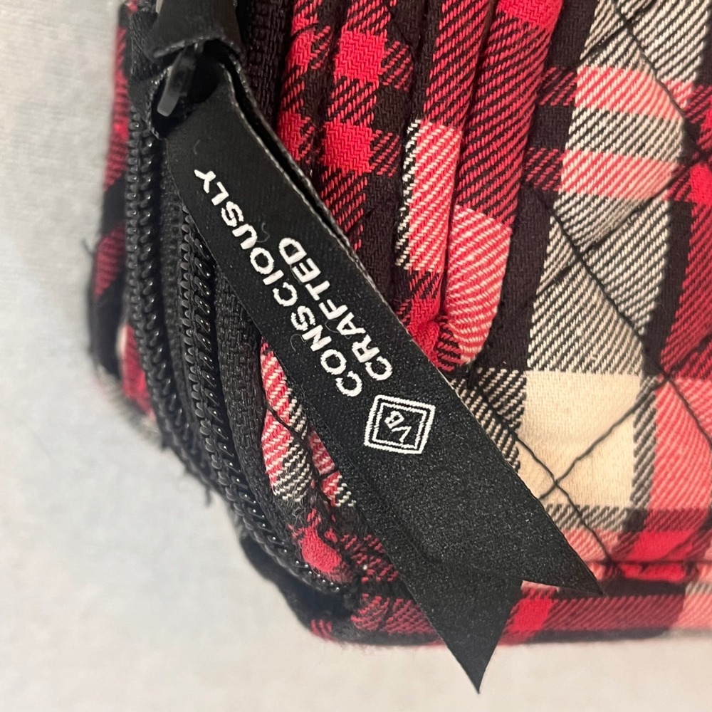 Vera Bradley Plaid RFID Crossbody Wallet Red Black Quilted Tartan Zip Clutch - Picture 4 of 9